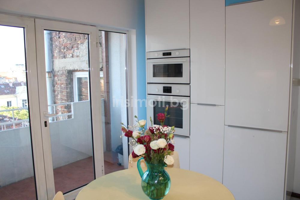 Продава се Четиристаен апартамент в София, Център - 169 кв.м за 1509 €/кв.м - Снимка #3