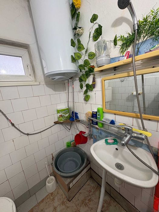 Продавам къща с двор - Генерал Тошево