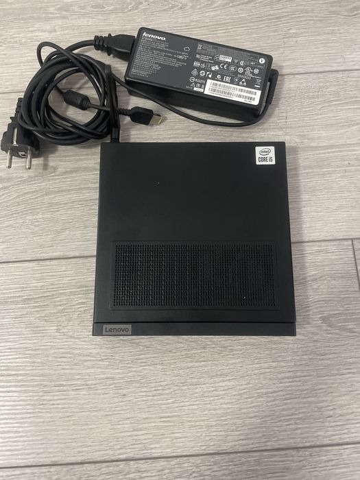 Lenovo ThinkStation P340 Tiny Impecabil