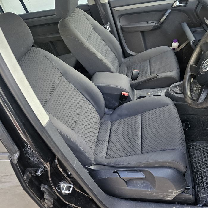 VW Touran 1.9TDI 105kc BKC
НА ЧАСТИ САМО!
