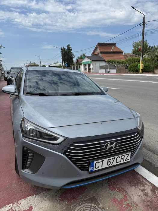 Hyundai ioniq hybrid