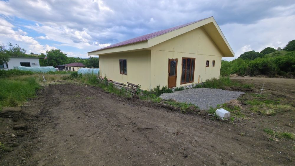 Продава се къща в село Люлин,  област Перник