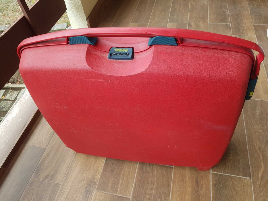 Голям куфар Samsonite Magnum, от поликарбонат