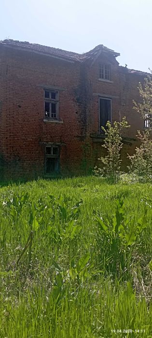 Продавам имот в с.Горно Пещене, общ.Враца