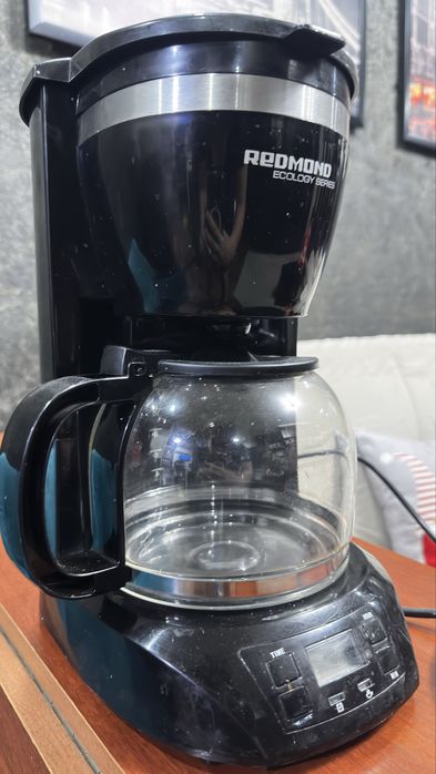 кофемашина Redmond RCM‑M1507 coffee maker