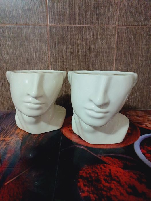 Vaza cap David ceramica lucioasa 2 bucati