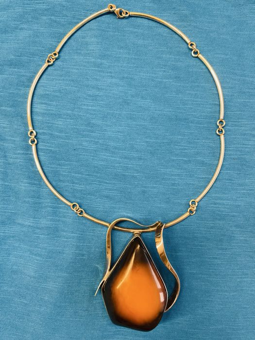 Colier argint cu chihlimbar natural.