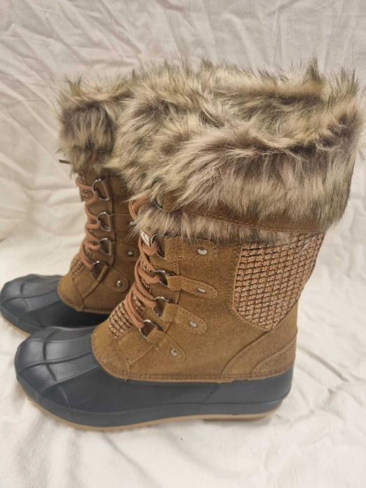Различен стил. Дамски ботуши за сняг -  36. 38. 41 -  17.90 Evro