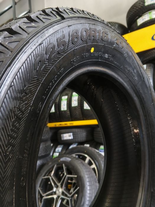 225 60 р16    Ling Long G-M Winter Ice 15 SUV