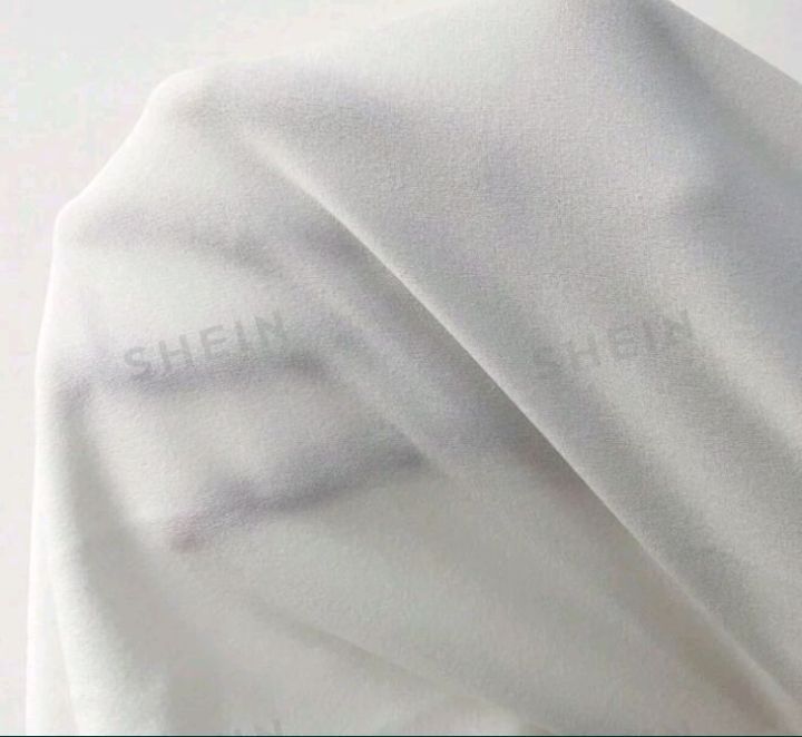 Бял елегантен панталон