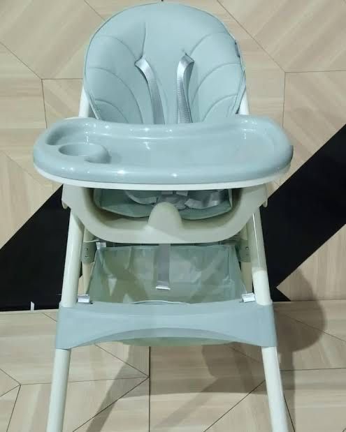 Продам стульчик доя кормления