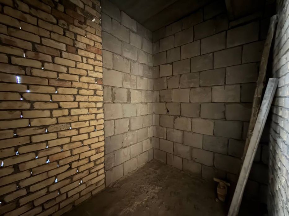 Новостройка ЖК Sayram 3-4 комнатная 2 этаж, 97м2.Коробка.Есть Кадастр