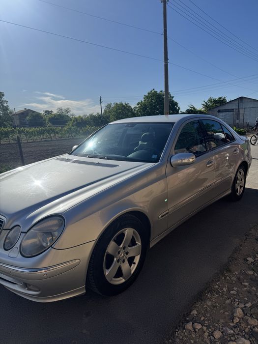 Продавам Mercedes-benz e320 w211