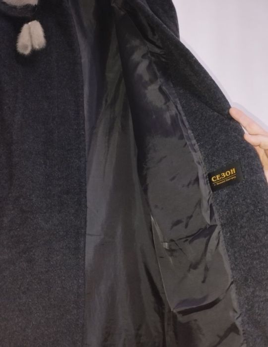 Айоллар пальтоси сотилади