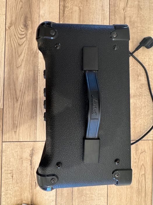 Amplificator chitară Marshall MG10CF ( Carbon Fibre ) - Stare excelentă