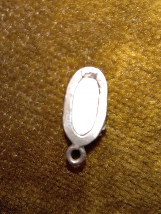 Сребърна висулка с лунен камък. Цена- 14 лв