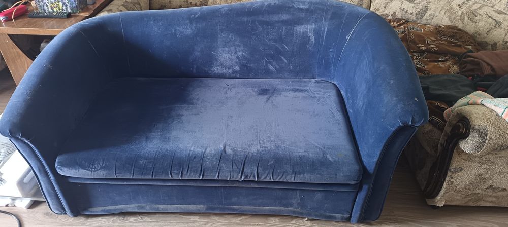 Отдам даром диван