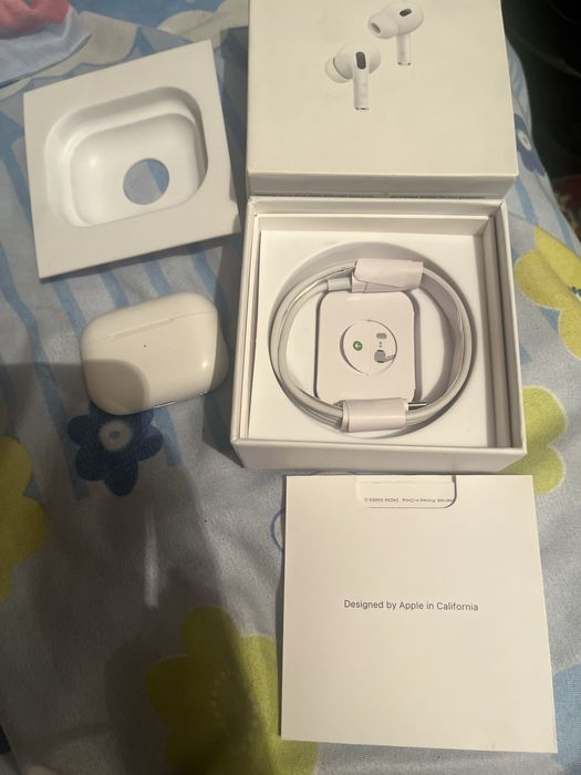 Научник Airpods pro