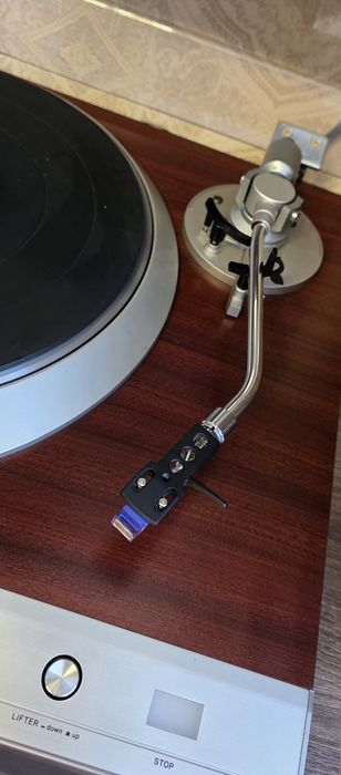 Проигрыватель винила Denon DP-40F