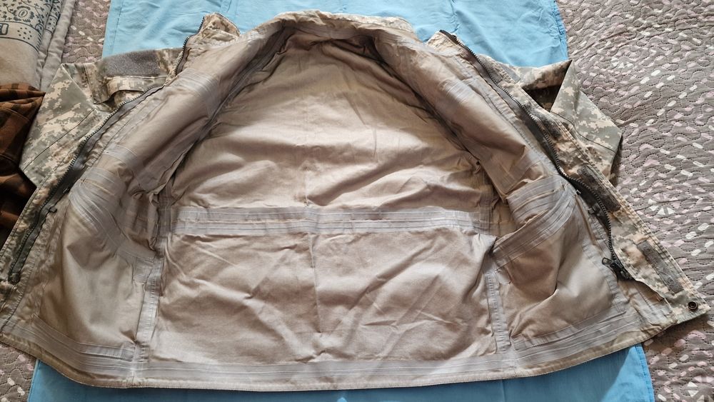 Военни, ловни, риболовни дрехи