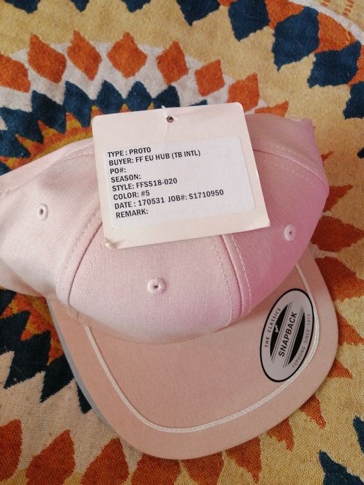 Две бейсболка (кепки) Новые