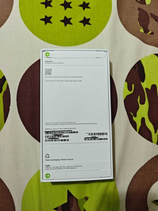 Apple iPhone 17e 256GB White нов неотварян