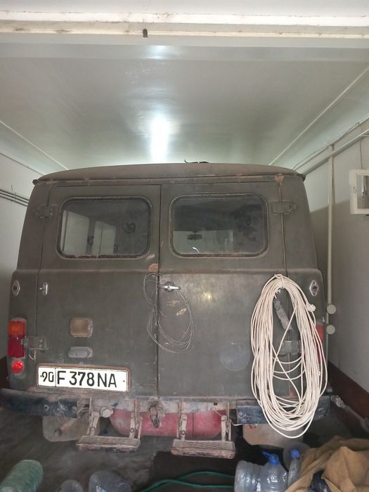 УАЗ сотилади 1990 йил метан гази бор холати хур.