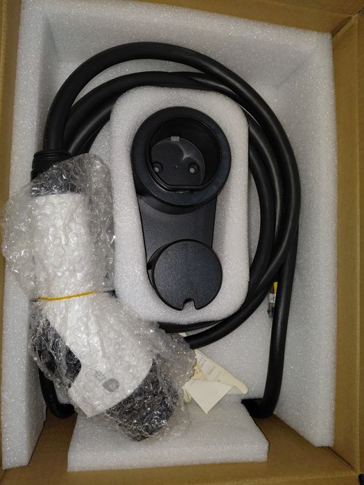 Премиальная зарядная станция 7 кВт для Hongqi EQM5 — максимум удобства