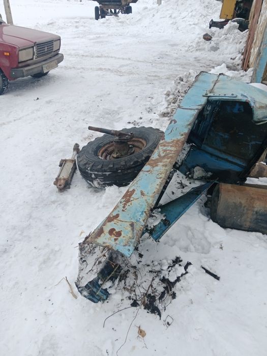 Продам 2 трактора