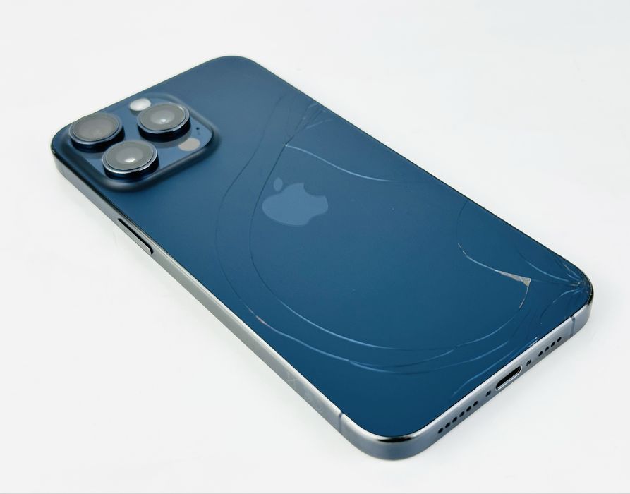 Apple iPhone 15 Pro Max 256GB Blue Titanium Отличен!