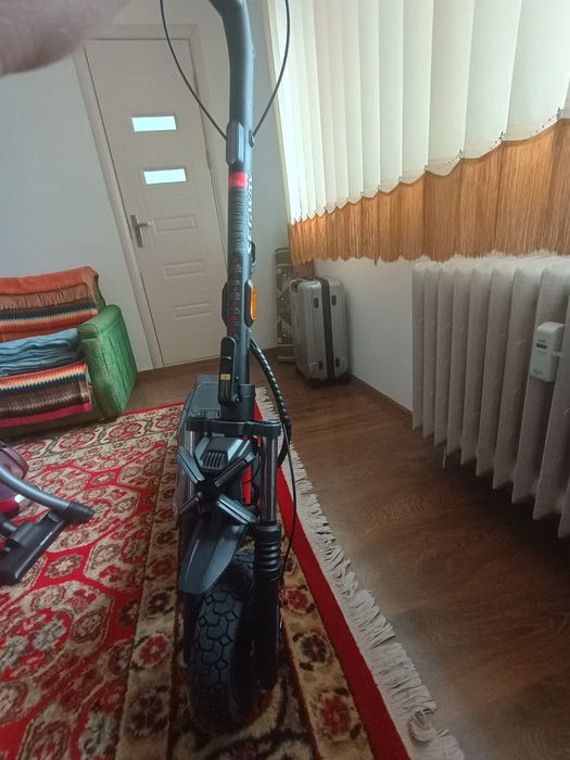 Trotineta ZT3 pro in stare f bună