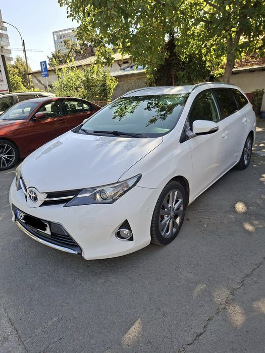 TOYOTA Auris 2013 — imagine 3