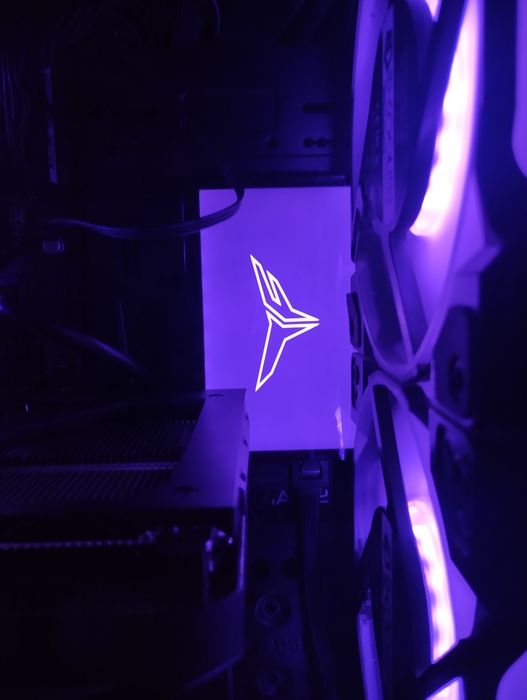 Продам новый SSD gaming ARGB