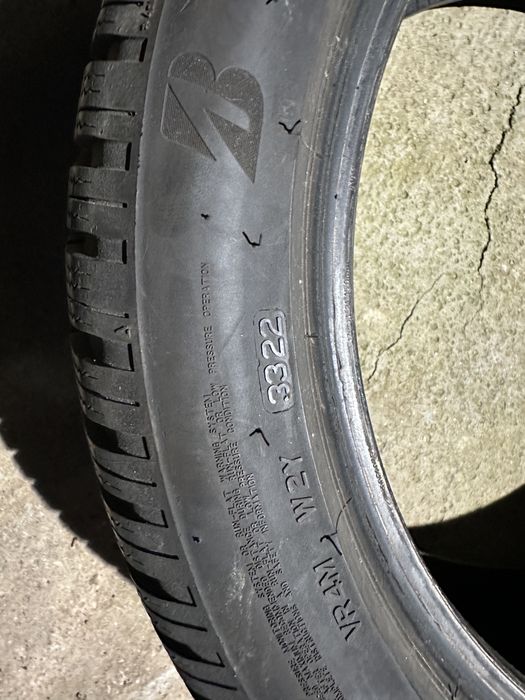 Bridgeston Blizzar Rebord 215/50R17 Dot2022