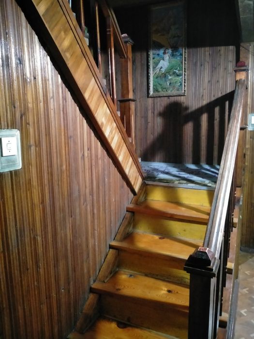 Продаётся дом, двух этажный района Хутор.