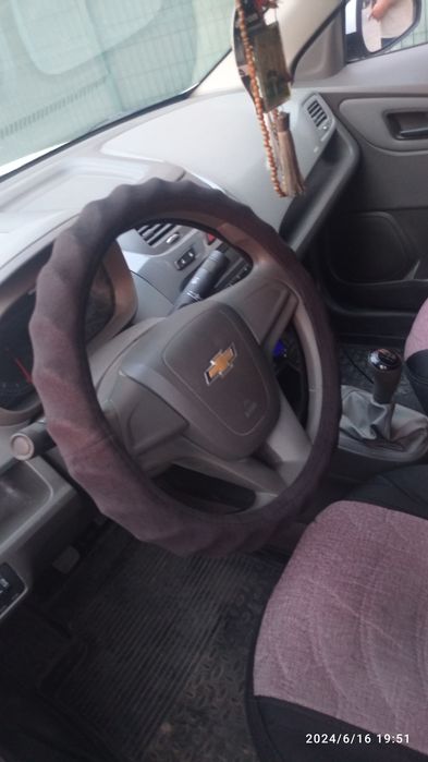 Продам хороший состояние автомобиля кобальт пробег честно не крутили