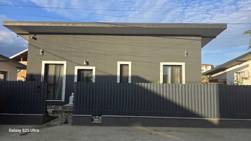 Casa de vanzare