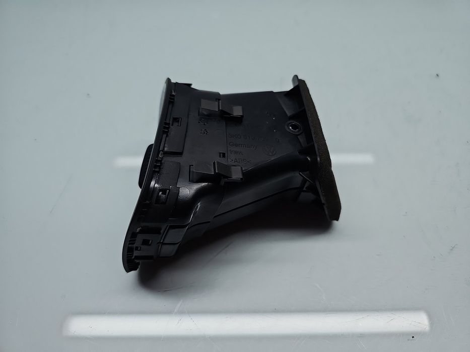 Grila aerisire stanga Volkswagen Golf 6 (5K1) [Fabr 2009-2013] 5K0819