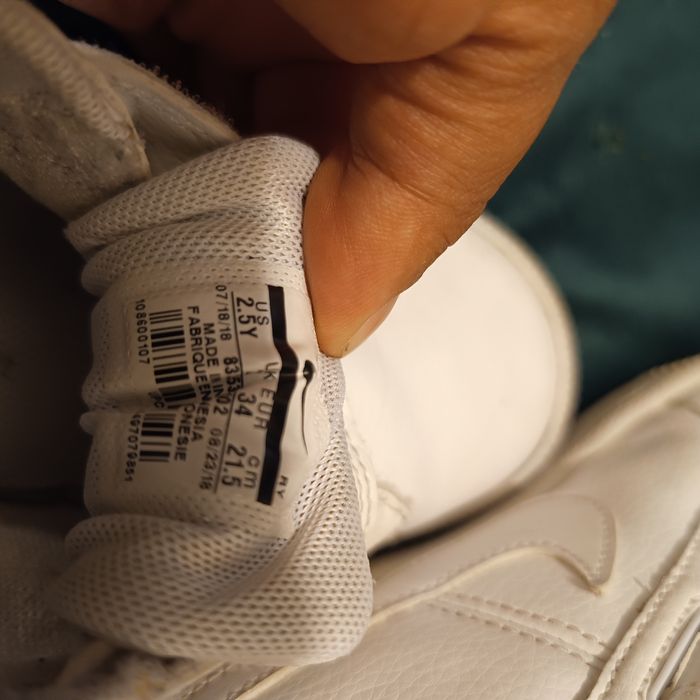 Adidași Nike originali 34