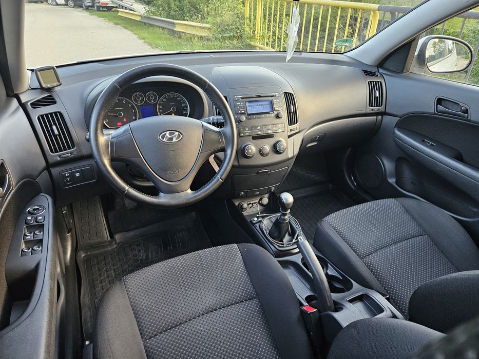 HYUNDAI i30 2009 — imagine 5