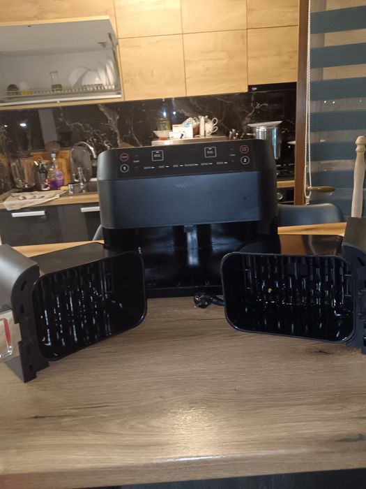 Vând Airfryer MaXXmee urgent!