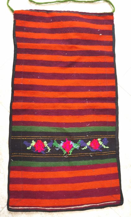 Две Автентични Старинни  Престилки от Народна Носия 1920те г