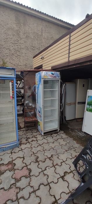 Холодильник стеклянный с доставкой