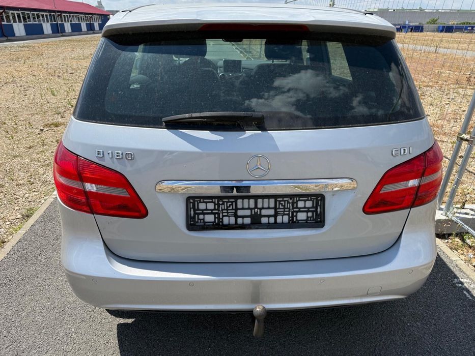 MERCEDES-BENZ B-Class 2012 — imagine 4