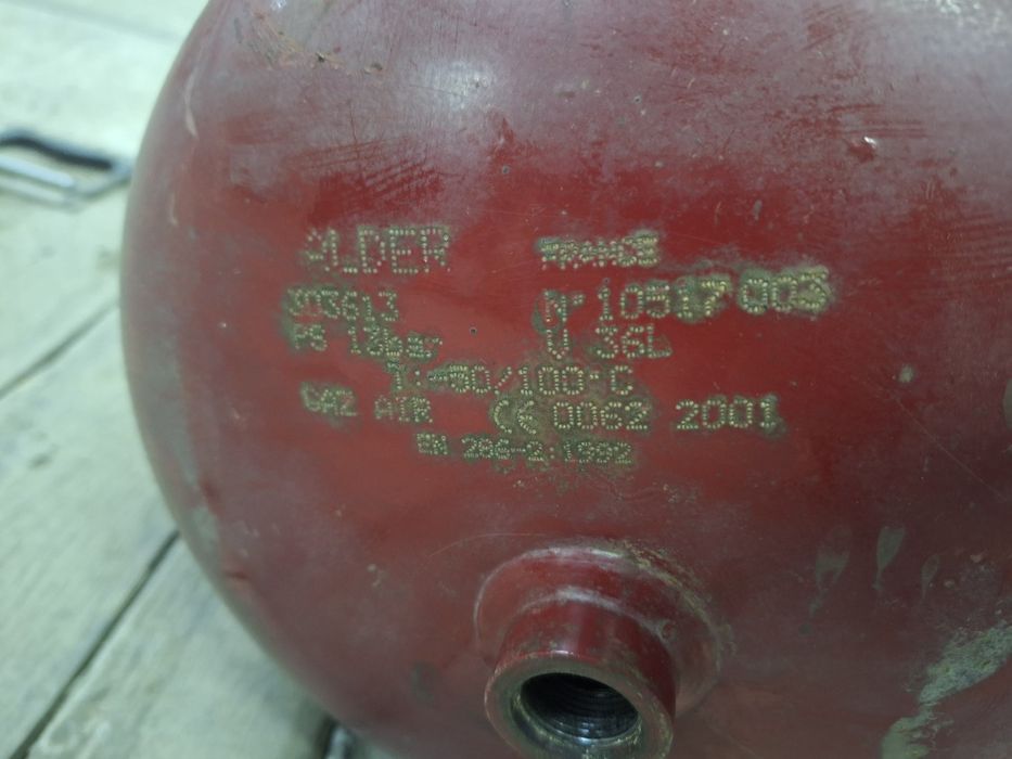 Продам ресивер на 40 литров.