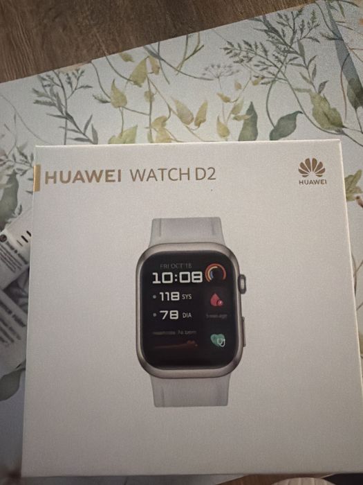 HUAWEI WATCH D2 със кабел за зареждане