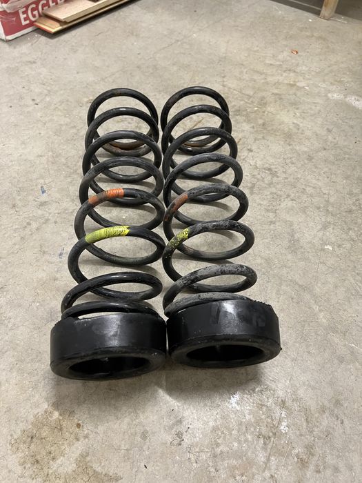 Оригинални Задни Пружини за Хонда Акорд 8 + чисто нови тампони