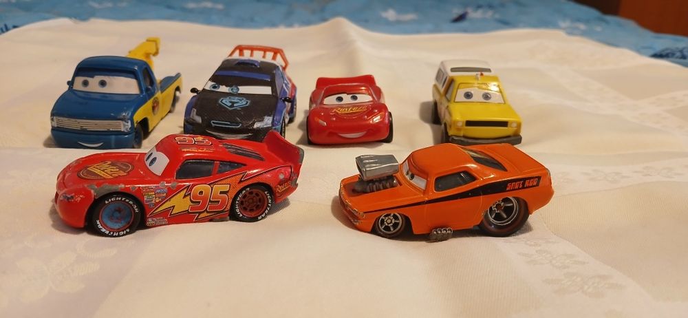 Mașinuțe Disney Pixar 50 lei toate