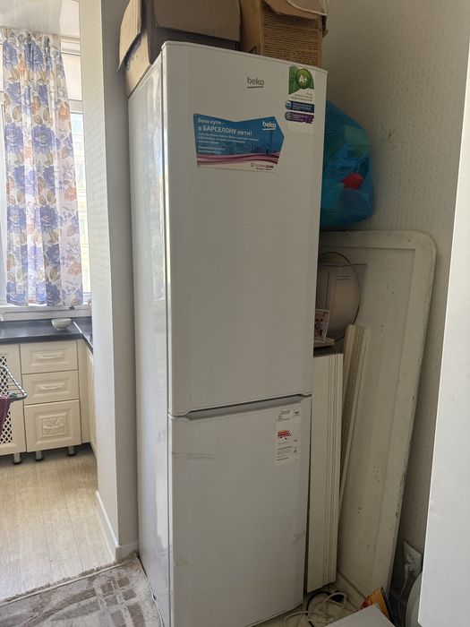 Продам холодильник Beko