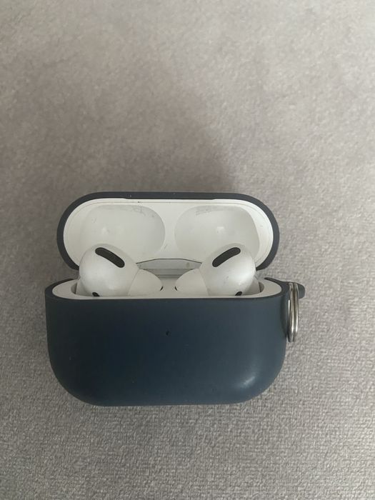 Airpods Pro оригинал, б/у